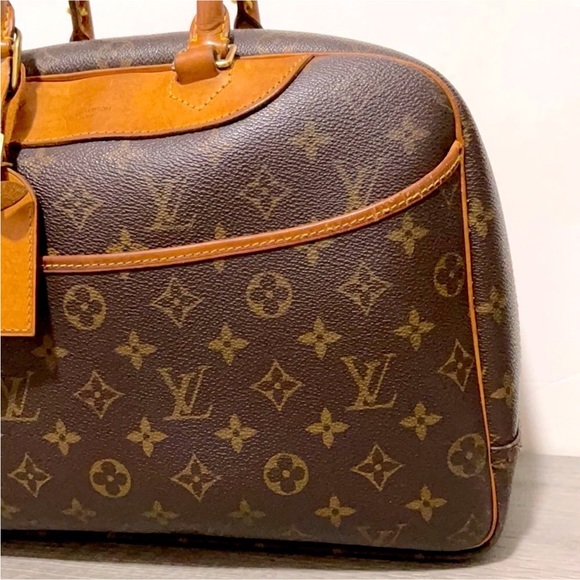 LOUIS VUITTON Monogram Deauville Bag - Picture 4 of 13